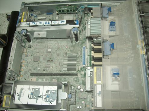 Server Mainboard vor der Reinigung